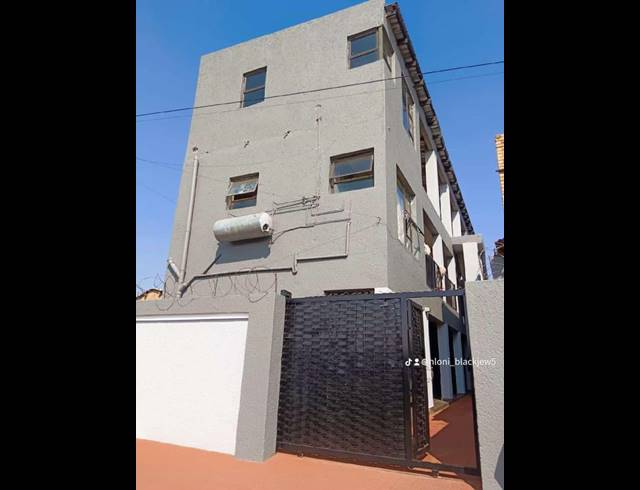 BUSINESS FOR SALE IN MAPETLA